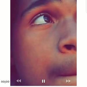 Meet your Posher, Devonte